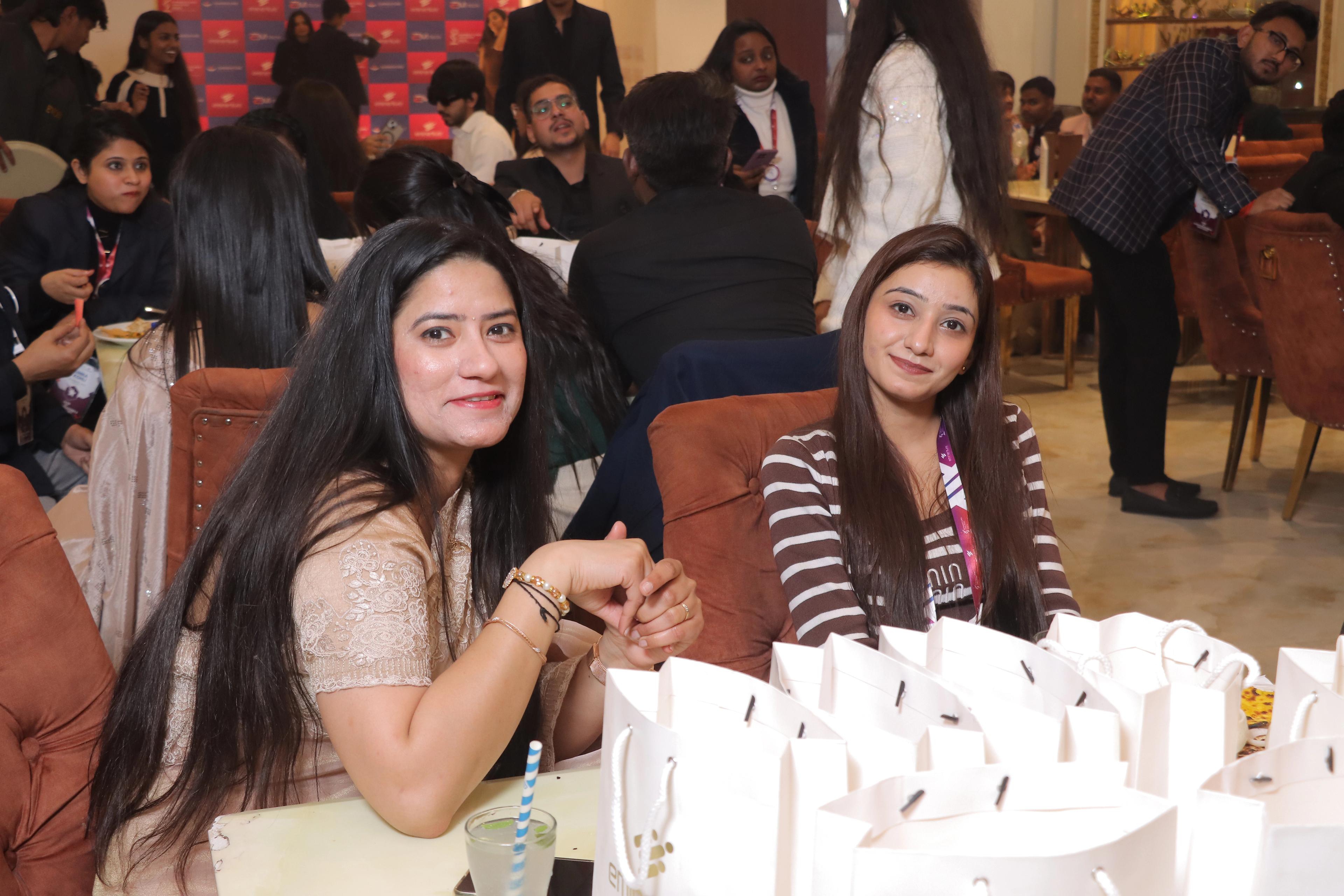 Dinner Performance 1