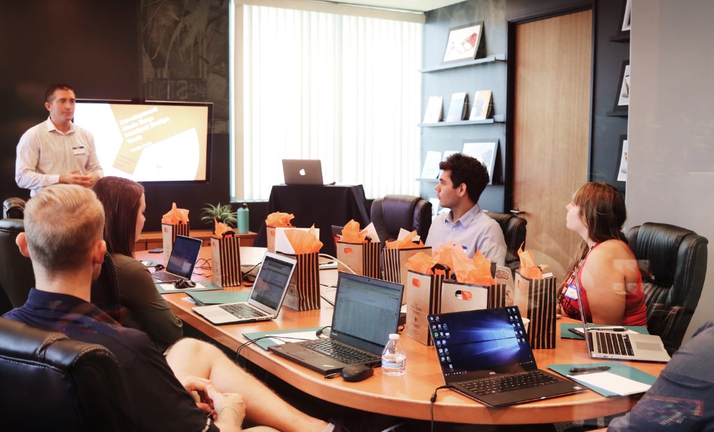 SEARCH ENGINE MARKETING: SEM OPENS DOORS OF OPPORTUNITIES FOR START- UPS