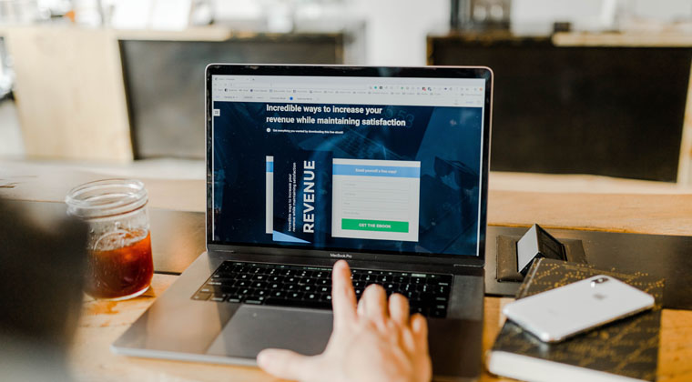 HIRE-A-VIRTUAL-ASSISTANT-TO-DOUBLE-REVENUE-CUT-COST