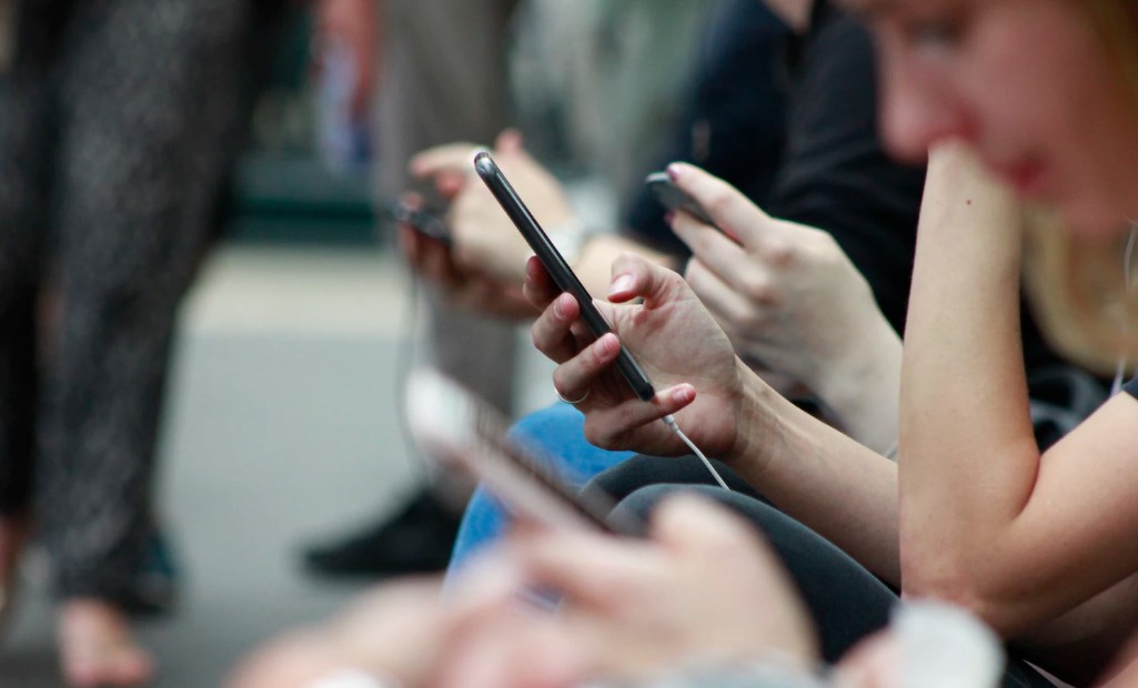 Mobile Operating Systems: Targeting New Markets Geographically