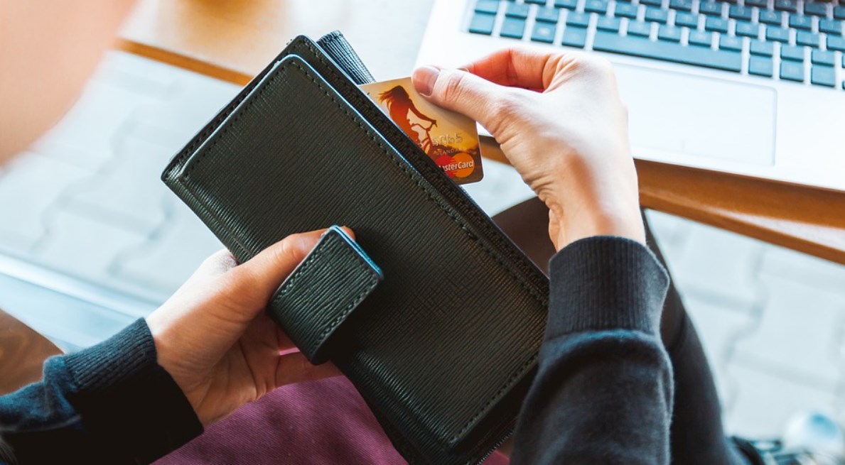 How Credit Card Transaction Processing Services Work?