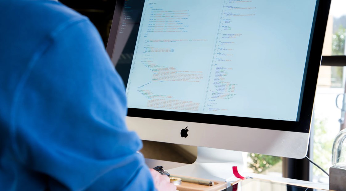 How Do APIs Support Artificial Intelligence?